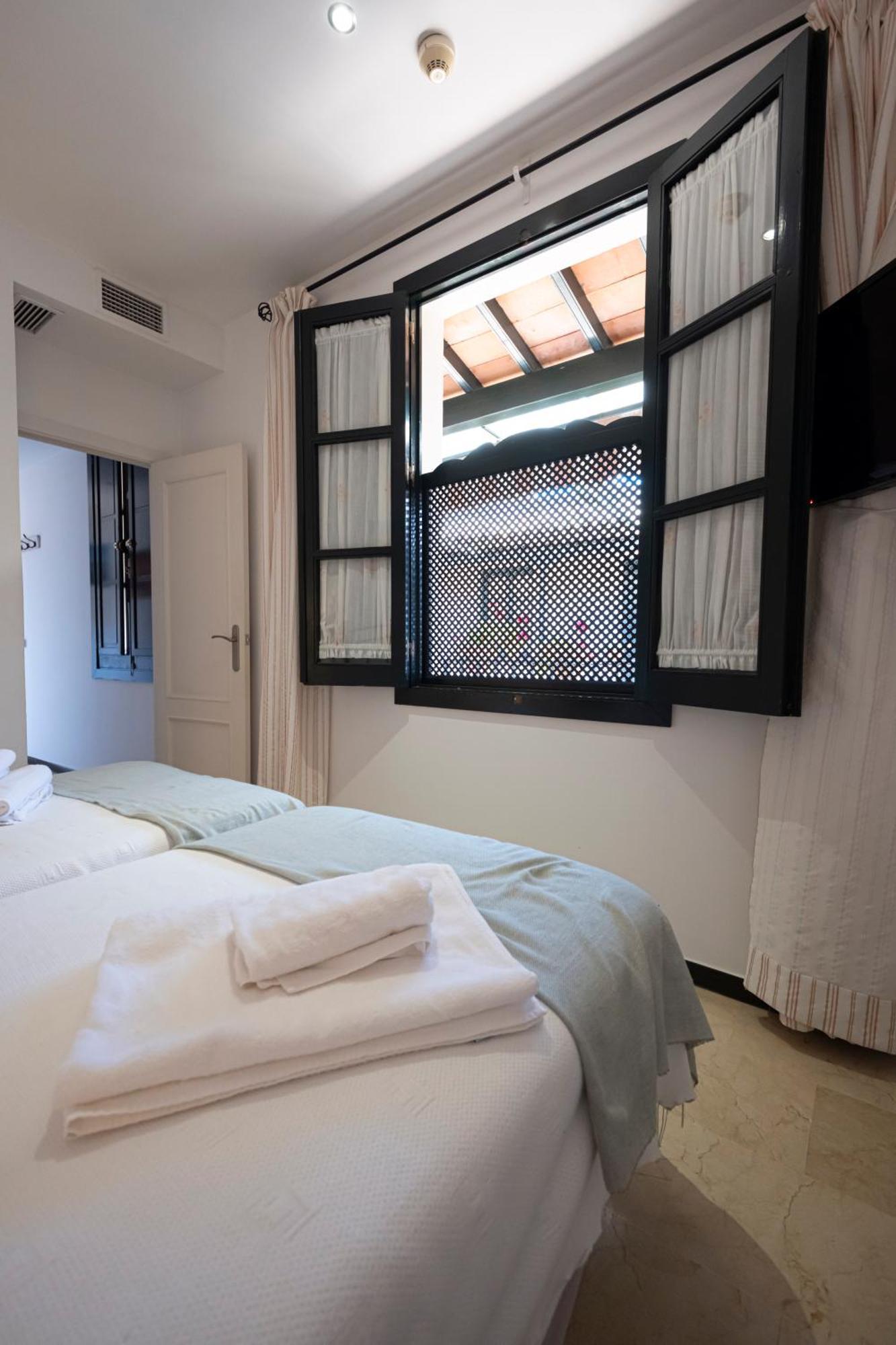 Apartamento Con Encanto En Patio Sevillano Exterior photo
